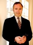 Dr. Majid Fotuhi